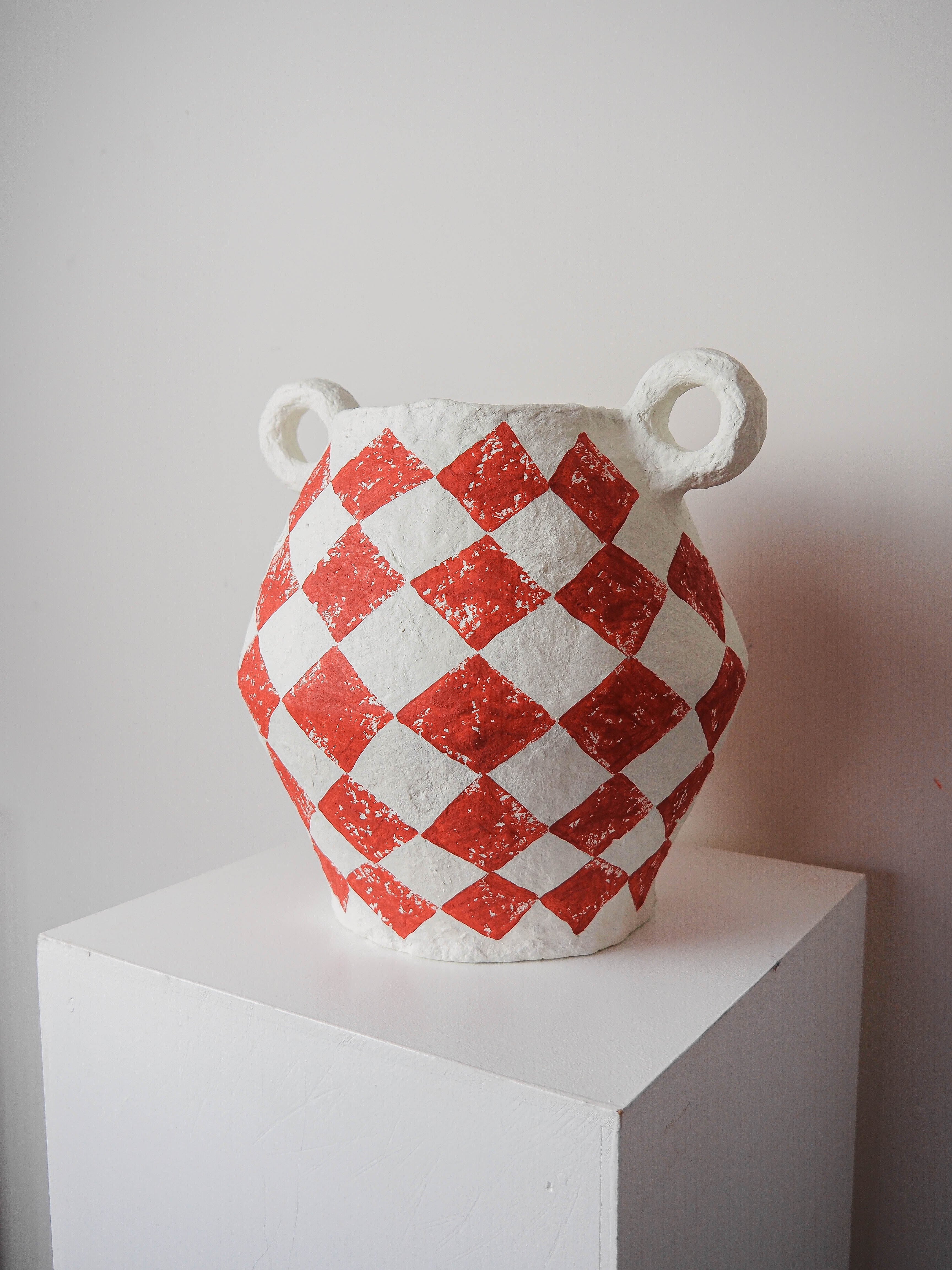 Krater in Terracotta Harlequin