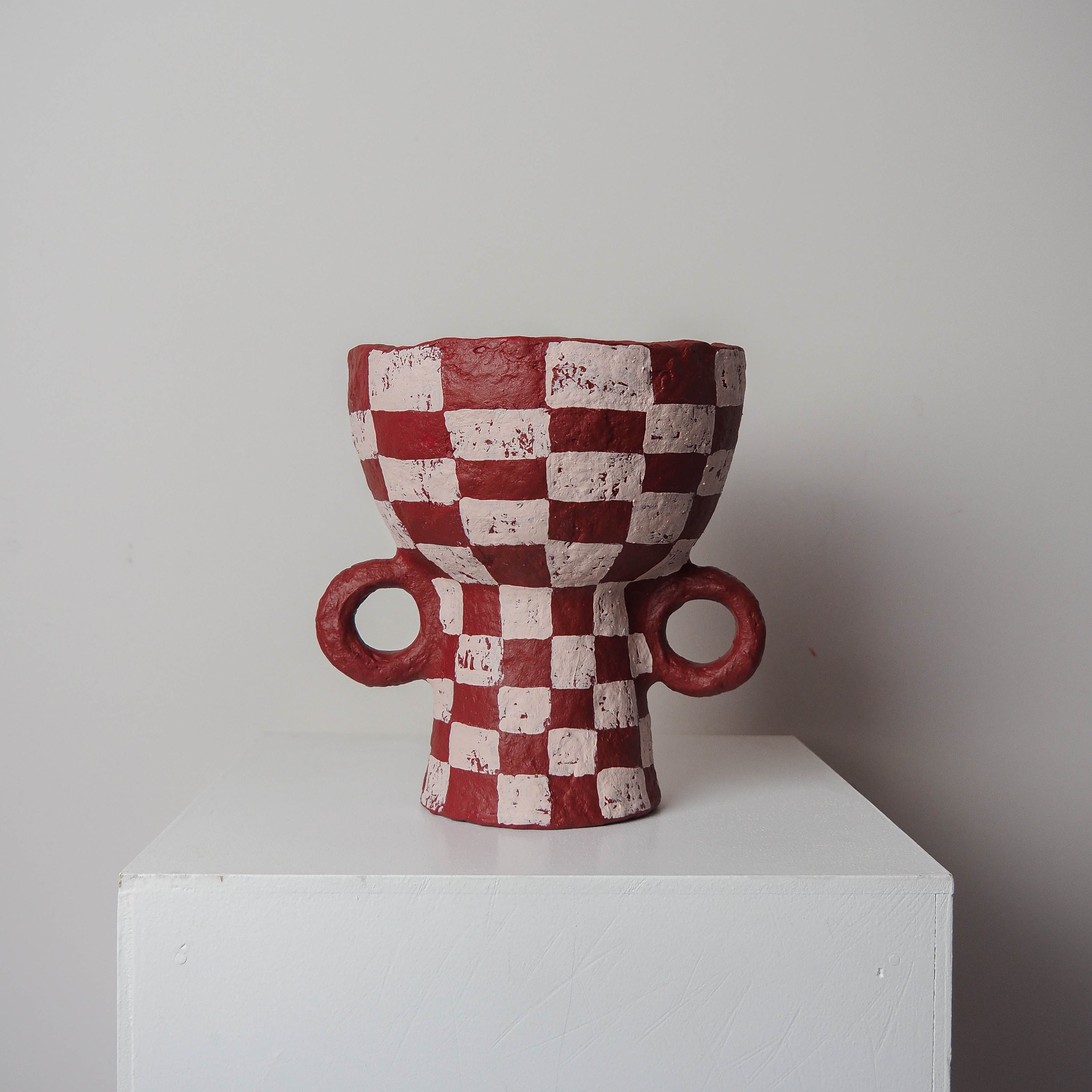 Hoop in Pinot Checkers