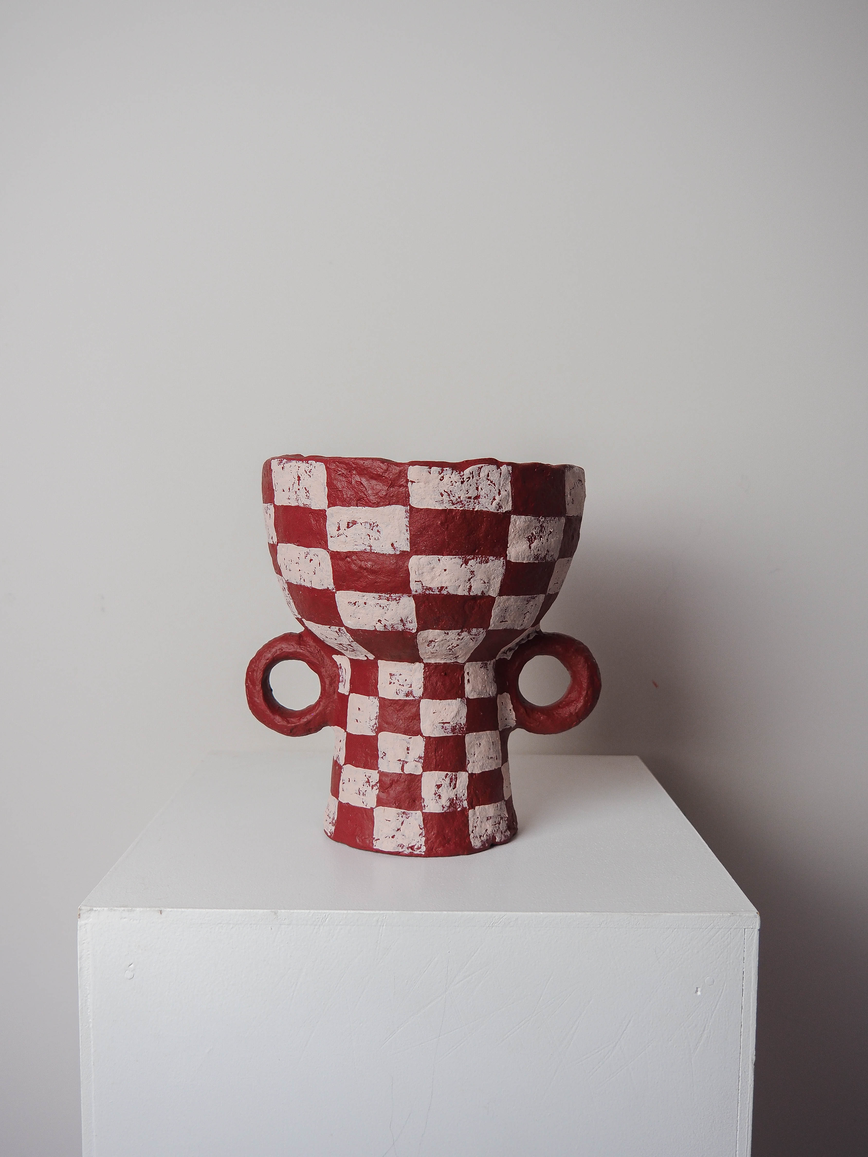 Hoop in Pinot Checkers