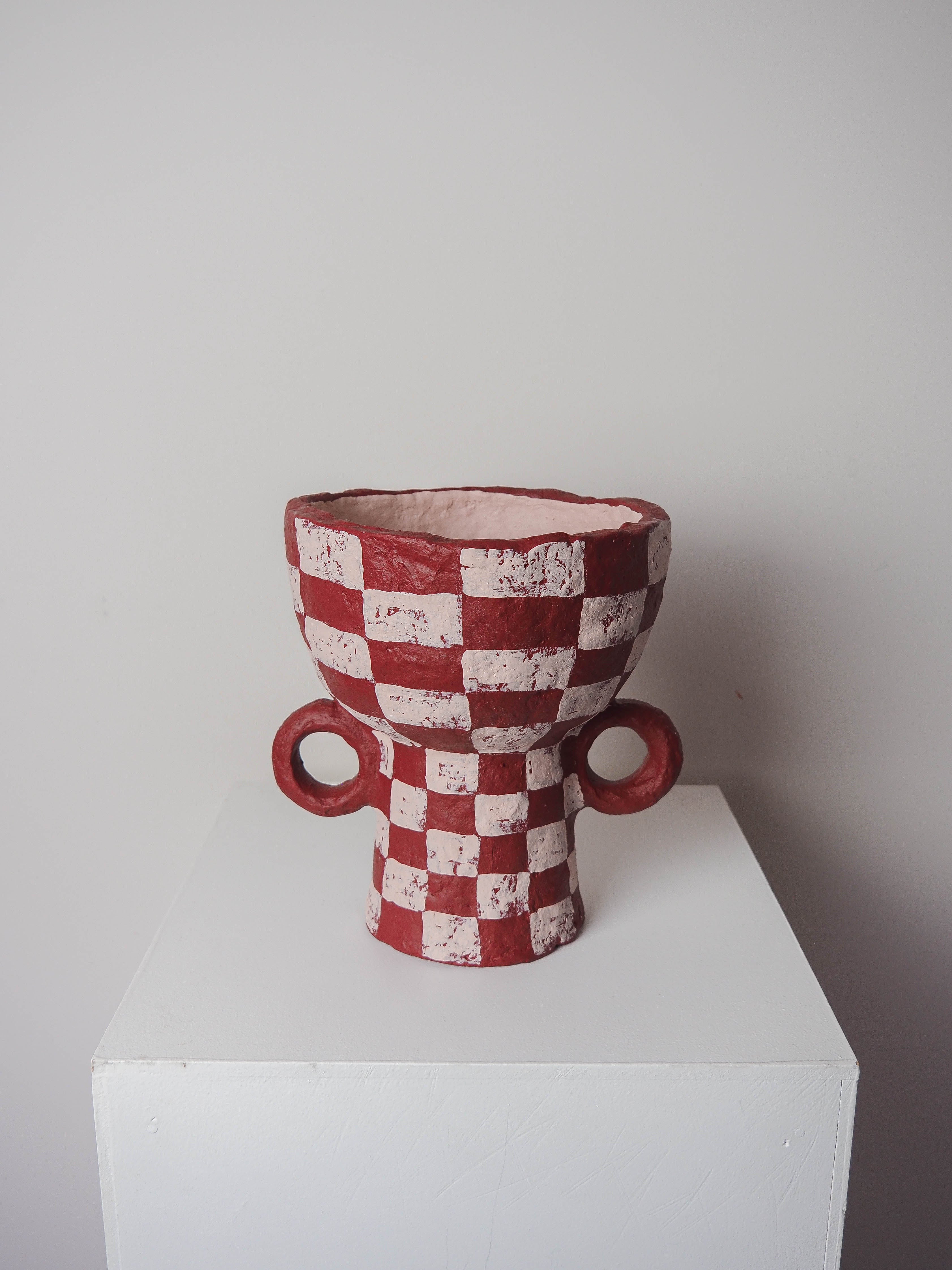 Hoop in Pinot Checkers