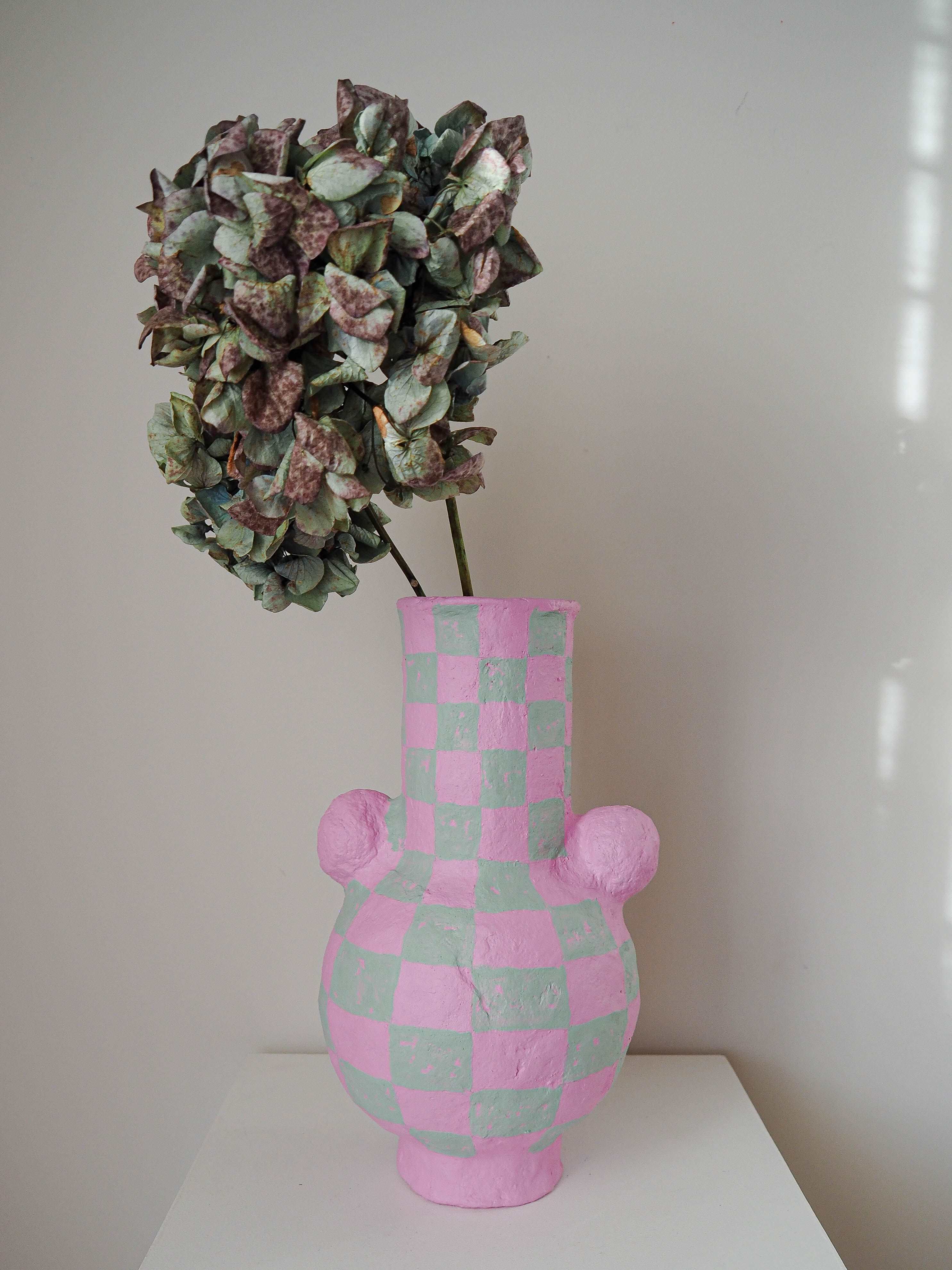 Sphere in Orchid Check