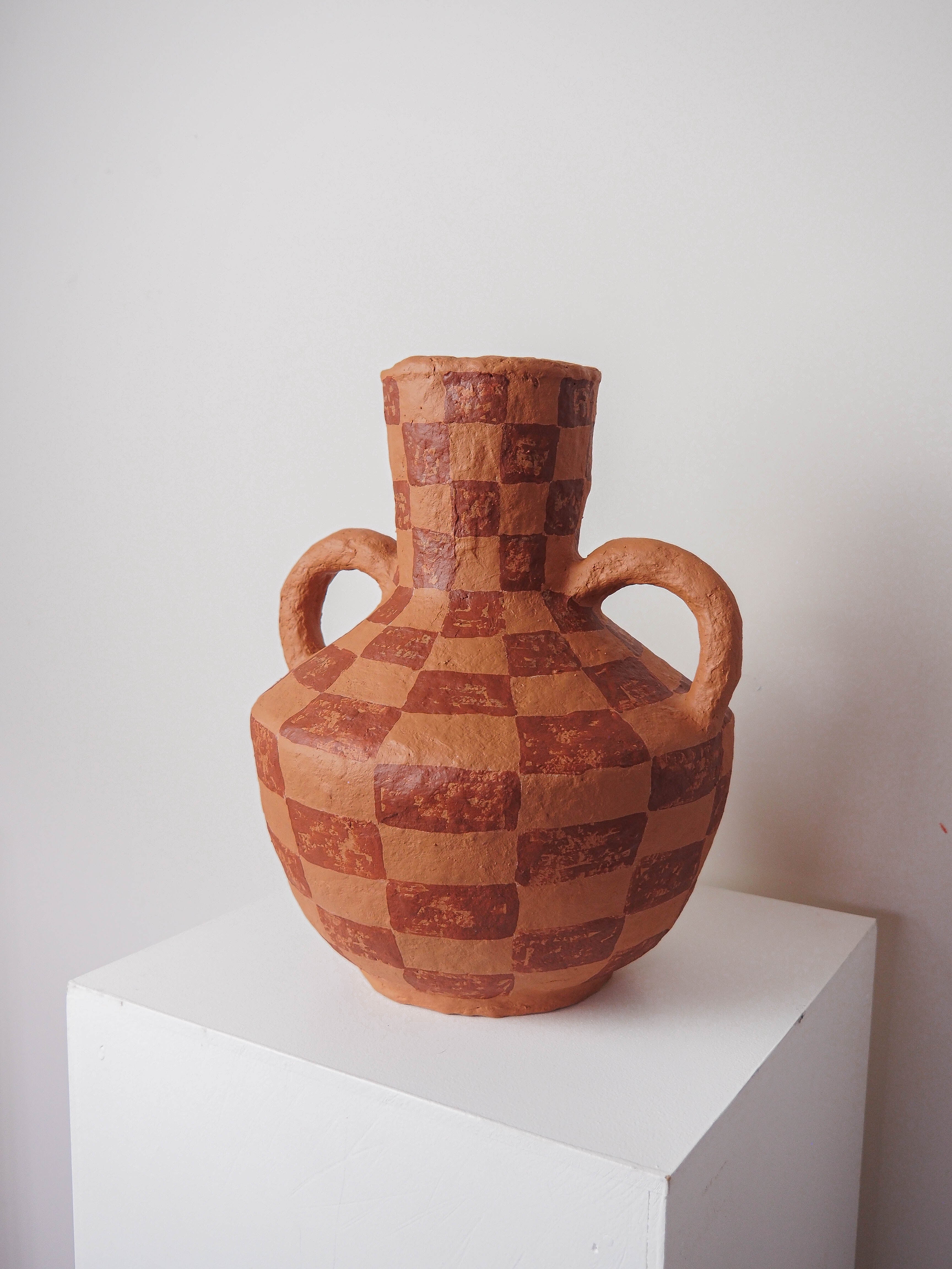 Crescent in Cocoa Check