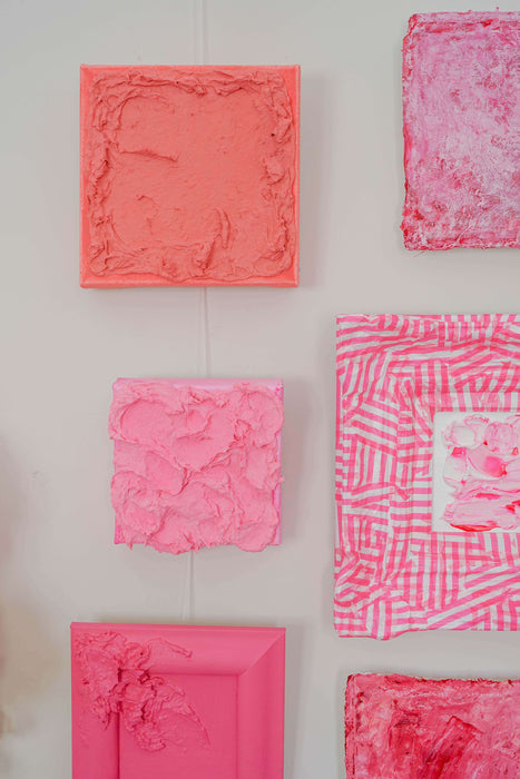 Textured 3D art - neon pink