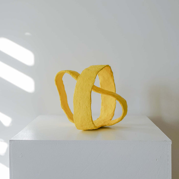 Sunshine Yellow Knot